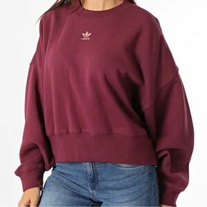 ✨Host pick✨adidas Originals oversize Burgundy Cropped Sweatshirt